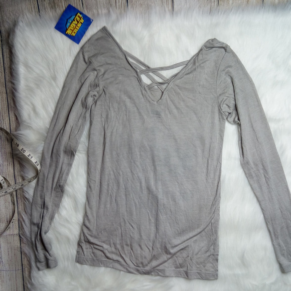 NWT Juniors Justice League Graphic LS T-shirt - Picture 5 of 7